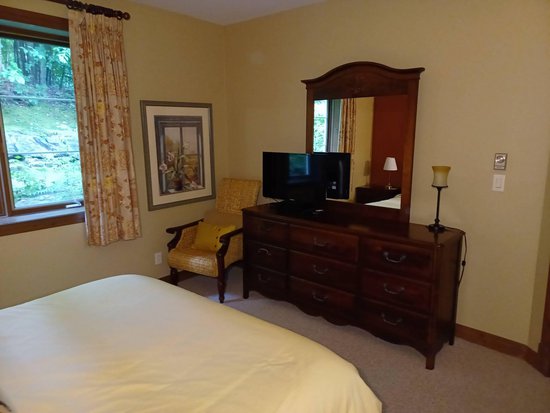 Mont-Tremblant 2 Bedroom Accommodation - Les Manoirs - #2019 Mont-Tremblant 2 Bedroom Accommodation - Les Manoirs - #2019