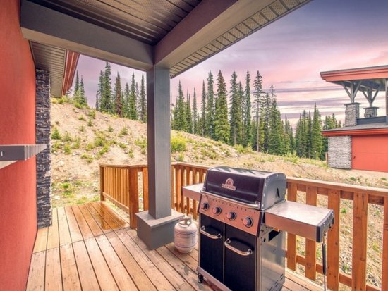 Big White 6 Bedroom Accommodation - The Edge - #2048