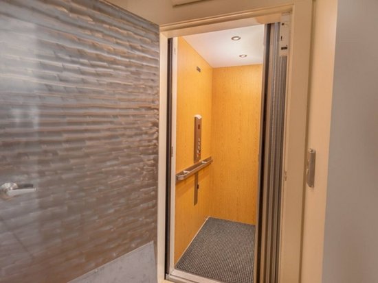 Big White 6 Bedroom Accommodation - The Edge - #2048