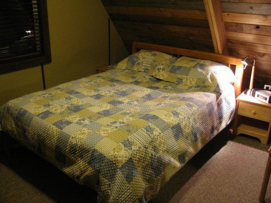 Silver Star 2 Bedroom Accommodation - Cabin Colony - #2085 Silver Star 2 Bedroom Accommodation - Cabin Colony - #2085