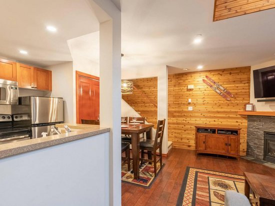 Whistler 2 Bedroom Accommodation - Glacier's Reach - #2096