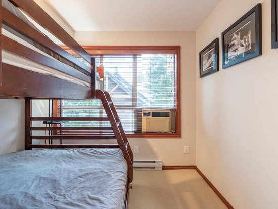 Whistler 2 Bedroom Accommodation - Glacier's Reach - #2096