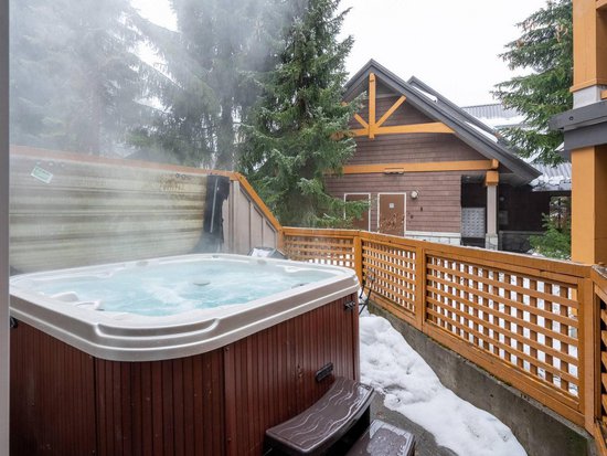 Whistler 2 Bedroom Accommodation - Glacier's Reach - #2096