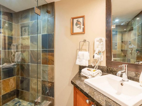 Whistler 2 Bedroom Accommodation - Glacier's Reach - #2096