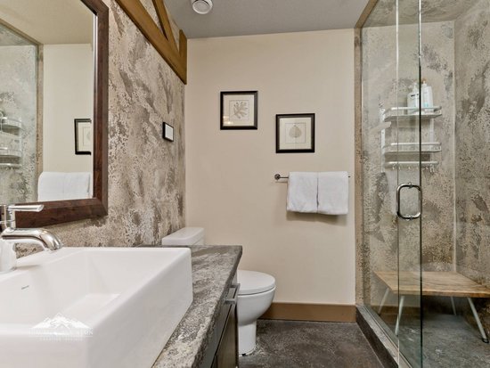 Big White 2 Bedroom Accommodation - Timbers - #2107