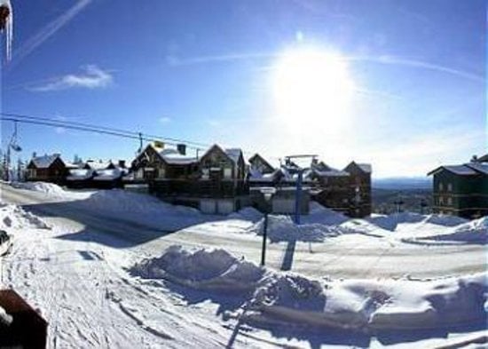 Big White 3 Bedroom Accommodation - Bear's Paw - #2111 Big White 3 Bedroom Accommodation - Bear's Paw - #2111