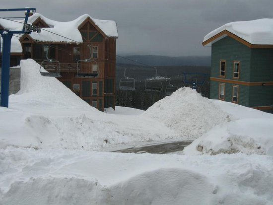 Big White 3 Bedroom Accommodation - Bear's Paw - #2111 Big White 3 Bedroom Accommodation - Bear's Paw - #2111