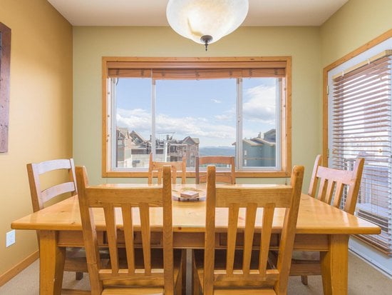 Big White 3 Bedroom Accommodation - Bear's Paw - #2111 Big White 3 Bedroom Accommodation - Bear's Paw - #2111
