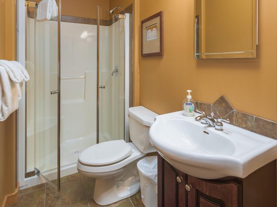 Big White 3 Bedroom Accommodation - Bear's Paw - #2111 Big White 3 Bedroom Accommodation - Bear's Paw - #2111