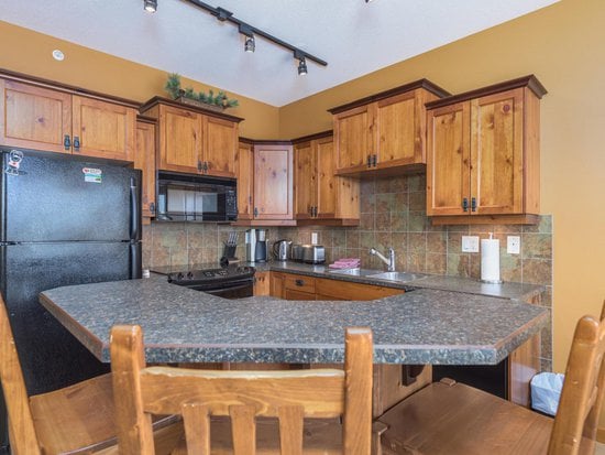 Big White 3 Bedroom Accommodation - Bear's Paw - #2111 Big White 3 Bedroom Accommodation - Bear's Paw - #2111