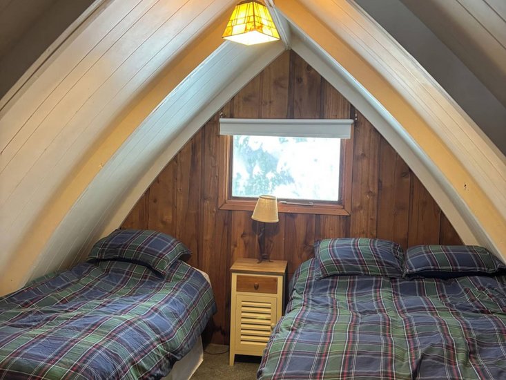Silver Star 2 Bedroom Accommodation - Cabin Colony - #2113