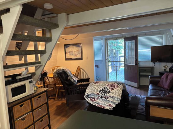 Silver Star 2 Bedroom Accommodation - Cabin Colony - #2113