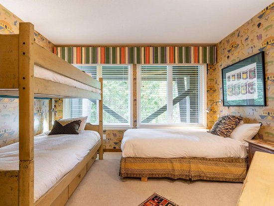 Whistler 4 Bedroom Accommodation - Northern Lights - #2172