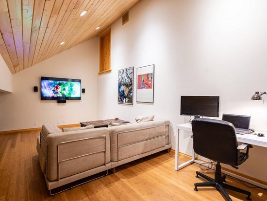 Whistler 4 Bedroom Accommodation - Northern Lights - #2172