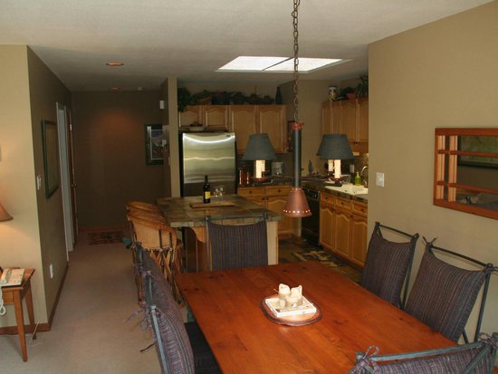 Whistler 2 Bedroom Accommodation - Gleneagles - #2190