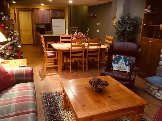 Big White 3 Bedroom Accommodation - Tree Tops - #2195 Big White 3 Bedroom Accommodation - Tree Tops - #2195