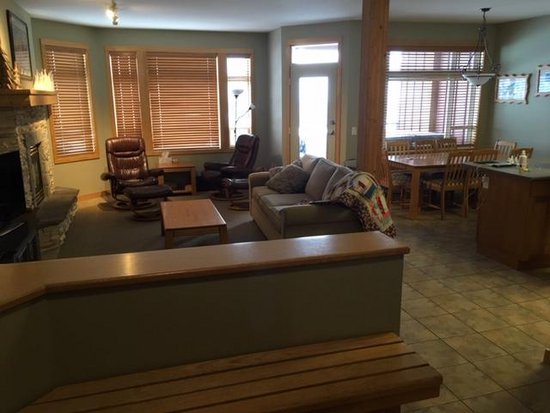 Big White 2 Bedroom Accommodation - Timber Ridge - #2231 Big White 2 Bedroom Accommodation - Timber Ridge - #2231