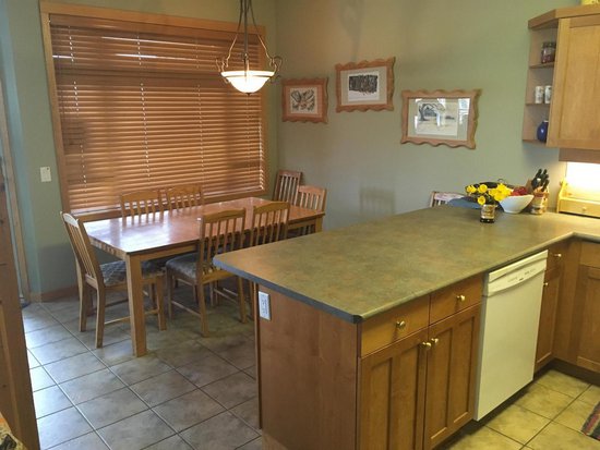 Big White 2 Bedroom Accommodation - Timber Ridge - #2231 Big White 2 Bedroom Accommodation - Timber Ridge - #2231