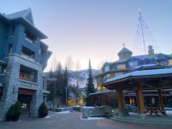 Whistler 2 Bedroom Accommodation - Whistler Town Plaza - Eagle Lodge - #2233