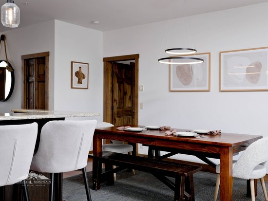 Big White 2 Bedroom Accommodation - Southpoint - #2234