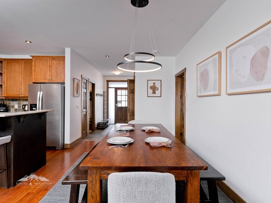 Big White 2 Bedroom Accommodation - Southpoint - #2234