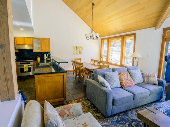 Whistler 3 Bedroom Accommodation - Montebello - #2283 Whistler 3 Bedroom Accommodation - Montebello - #2283