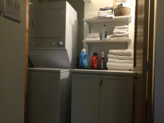 Whistler 3 Bedroom Accommodation - Whistler Creek Ridge - #3320