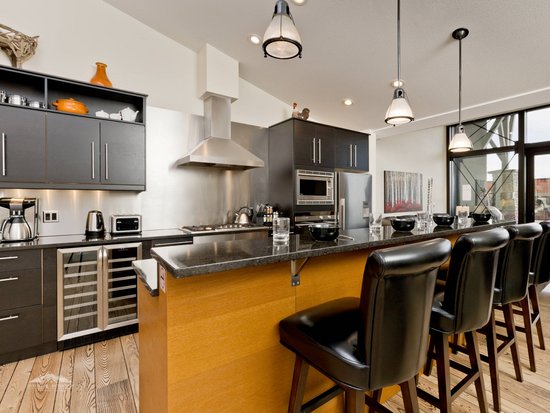 Big White 4 Bedroom Accommodation - The Edge - #3337 Big White 4 Bedroom Accommodation - The Edge - #3337