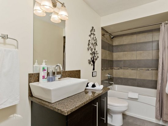 Big White 4 Bedroom Accommodation - The Edge - #3337 Big White 4 Bedroom Accommodation - The Edge - #3337