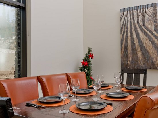 Big White 4 Bedroom Accommodation - The Edge - #3337 Big White 4 Bedroom Accommodation - The Edge - #3337