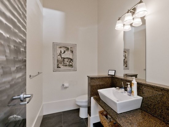 Big White 4 Bedroom Accommodation - The Edge - #3337 Big White 4 Bedroom Accommodation - The Edge - #3337
