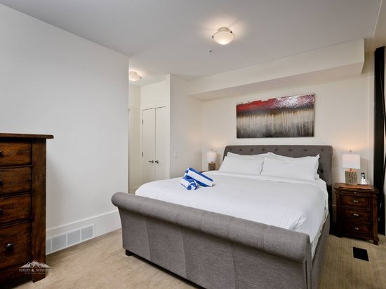 Big White 4 Bedroom Accommodation - The Edge - #3337 Big White 4 Bedroom Accommodation - The Edge - #3337