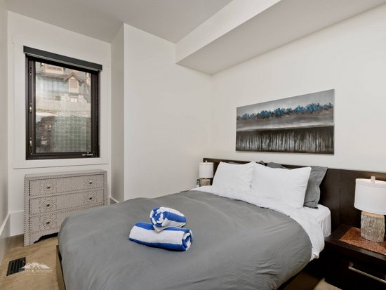 Big White 4 Bedroom Accommodation - The Edge - #3337 Big White 4 Bedroom Accommodation - The Edge - #3337