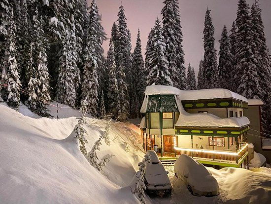 Silver Star 4 Bedroom Accommodation - Alpine Meadows - #3388 Silver Star 4 Bedroom Accommodation - Alpine Meadows - #3388
