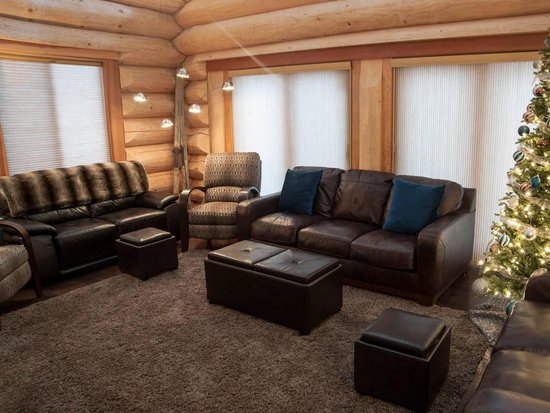 Big White 5 Bedroom Accommodation - Chalet/House - #3422 Big White 5 Bedroom Accommodation - Chalet/House - #3422