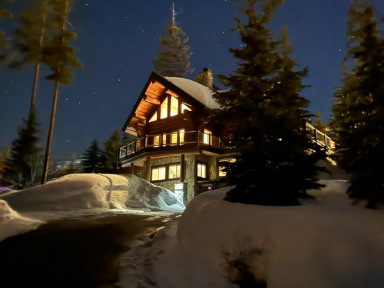 Big White 5 Bedroom Accommodation - Chalet/House - #3422