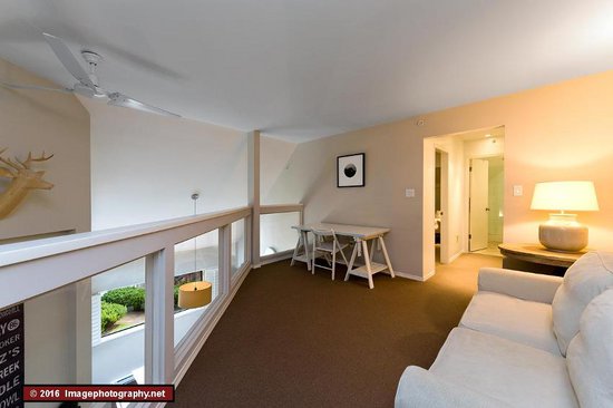 Whistler 3 Bedroom Accommodation - Villas - Foxglove - #3435