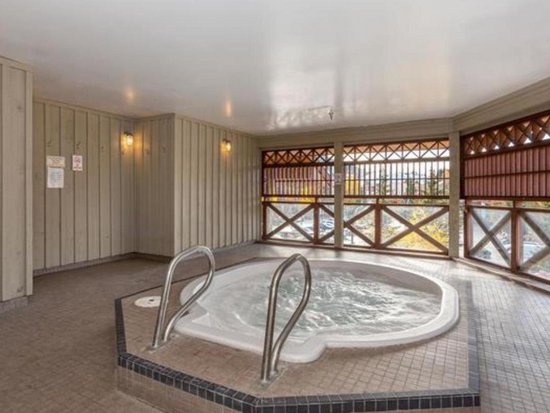 Whistler 2 Bedroom Accommodation - Marketplace Lodge - #3445