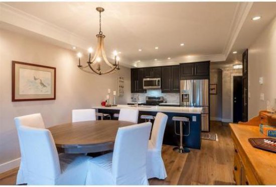 Whistler 2 Bedroom Accommodation - Grey Hawk - #3458