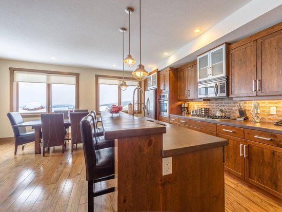 Big White 5 Bedroom Accommodation - Timbers - #3552