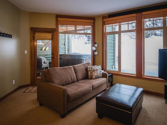 Sun Peaks 2 Bedroom Accommodation - Settlers Crossing - #3563 Sun Peaks 2 Bedroom Accommodation - Settlers Crossing - #3563