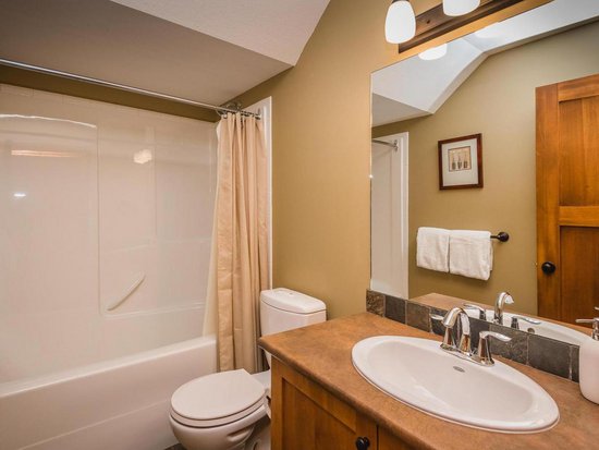 Sun Peaks 2 Bedroom Accommodation - Settlers Crossing - #3563 Sun Peaks 2 Bedroom Accommodation - Settlers Crossing - #3563