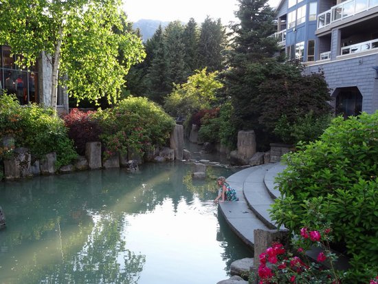 Whistler 2 Bedroom Accommodation - Whistler Town Plaza - Eagle Lodge - #3575