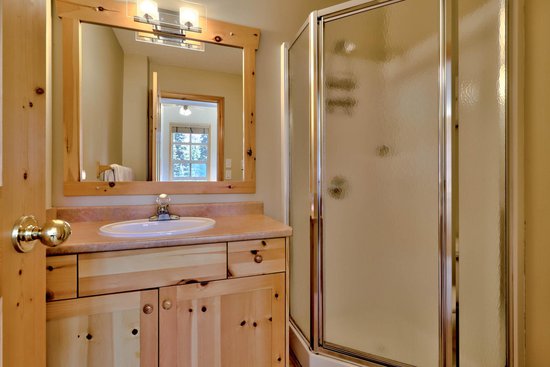 Sun Peaks 4 Bedroom Accommodation - Crystal Forest - #3593