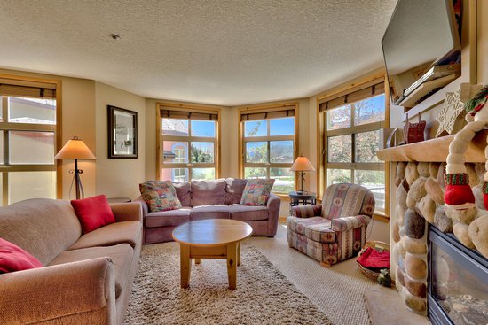 Sun Peaks 4 Bedroom Accommodation - Crystal Forest - #3593