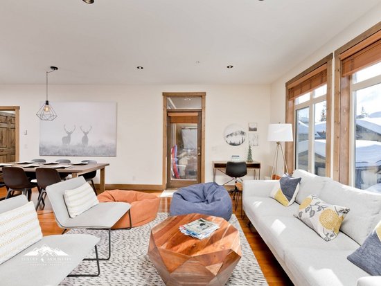 Big White 2 Bedroom Accommodation - Southpoint - #3623