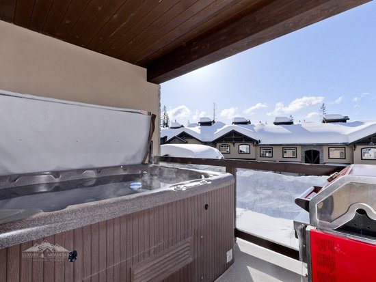 Big White 2 Bedroom Accommodation - Southpoint - #3623