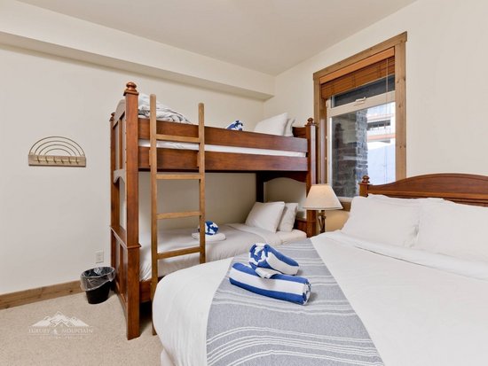 Big White 2 Bedroom Accommodation - Southpoint - #3623