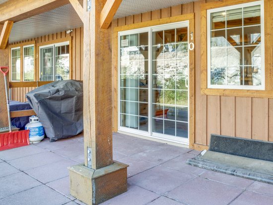 Big White 3 Bedroom Accommodation - Black Bear II - #3733