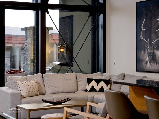 Big White 4 Bedroom Accommodation - The Edge - #3734